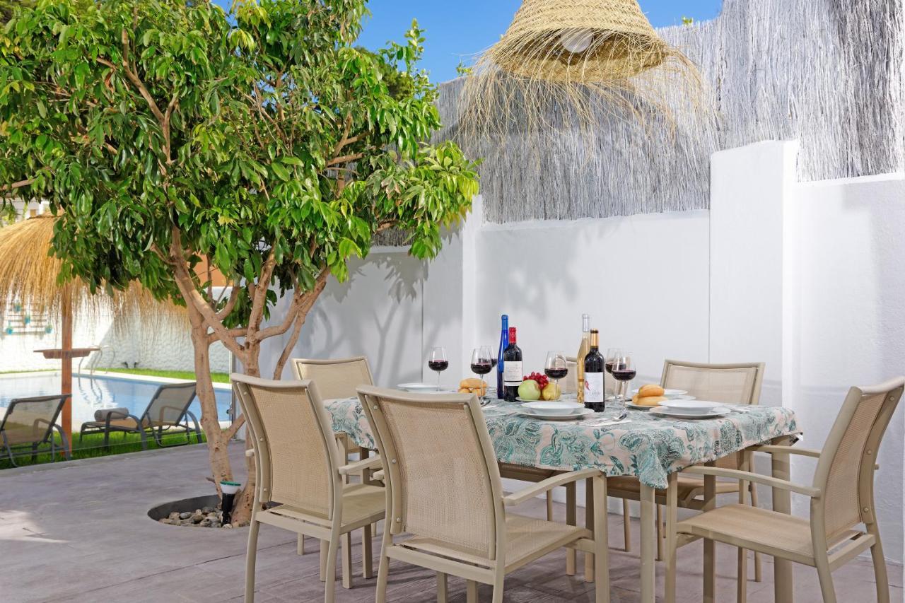 Villa Mamba By Seric,15' Walking To The Beach Torremolinos Eksteriør billede