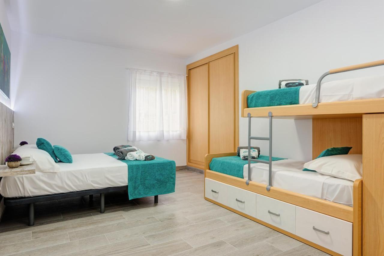Villa Mamba By Seric,15' Walking To The Beach Torremolinos Eksteriør billede